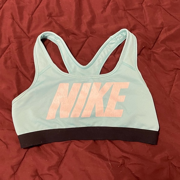Nike bra - Picture 1 of 3